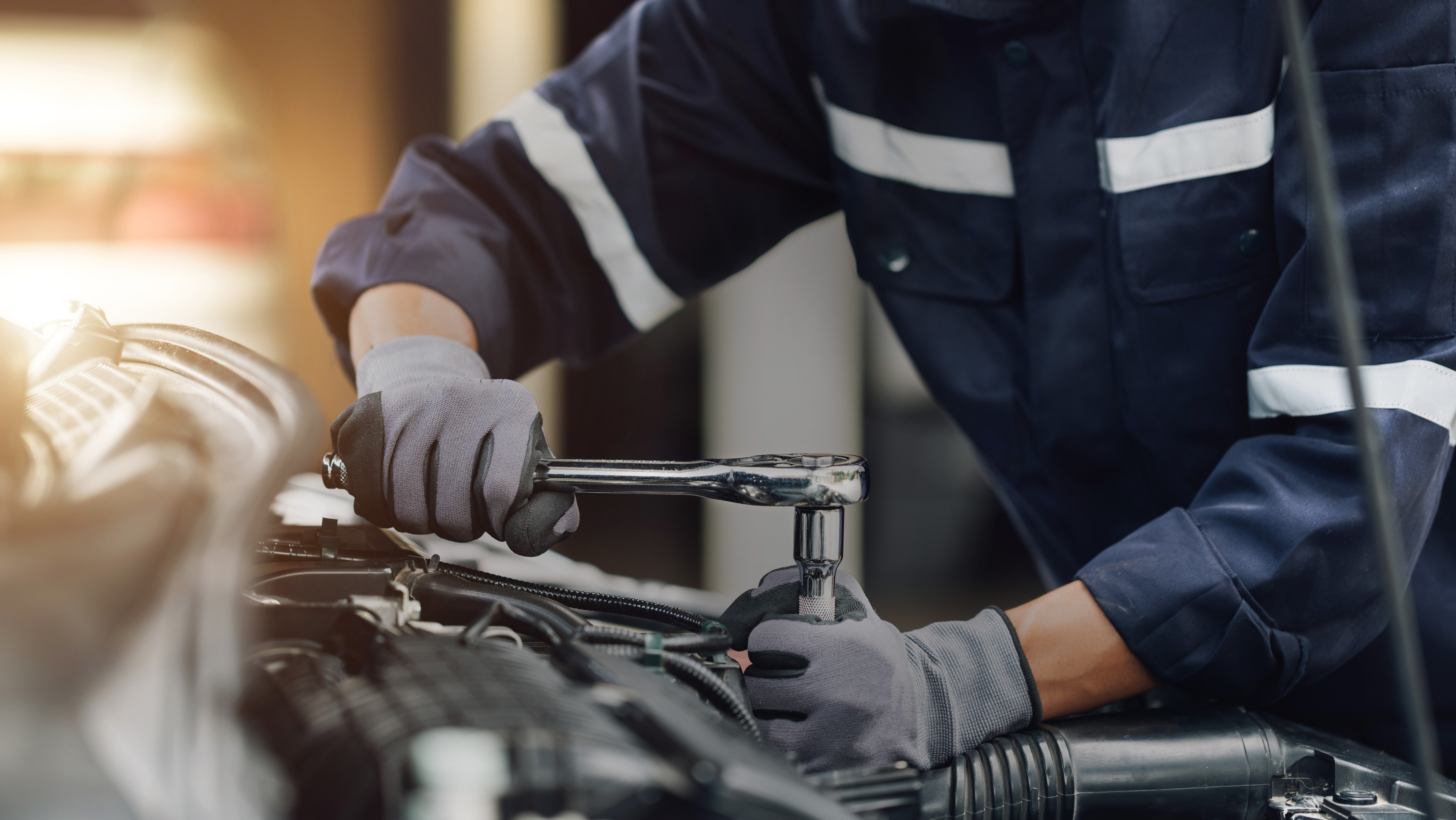 Performance Header Hero